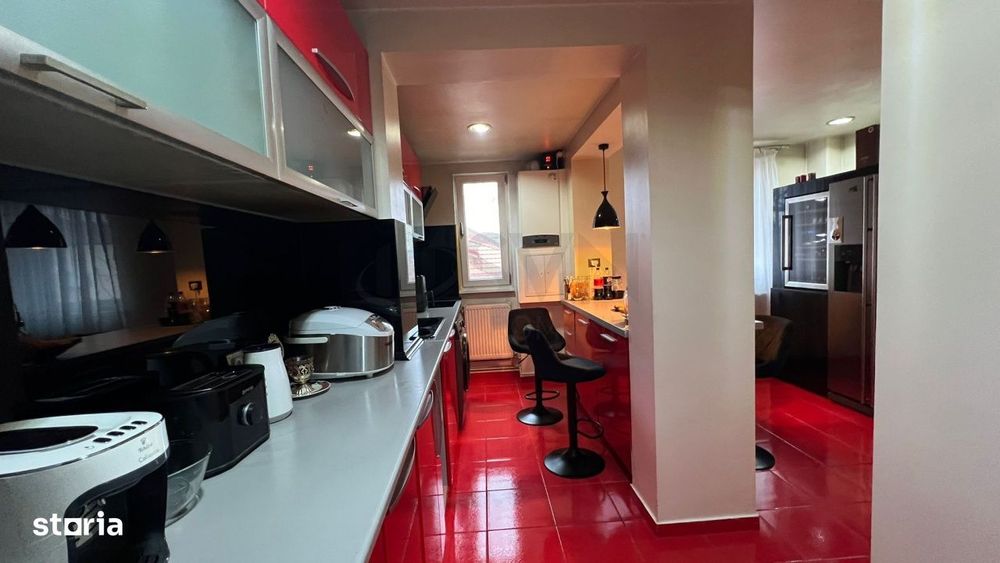 Apartament 3 camere si Spatii de Birou I Curte l Garajl Piata Muncii