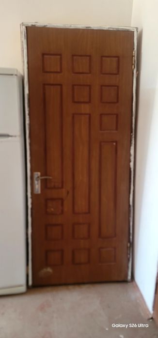 Eshiklar sotiladi