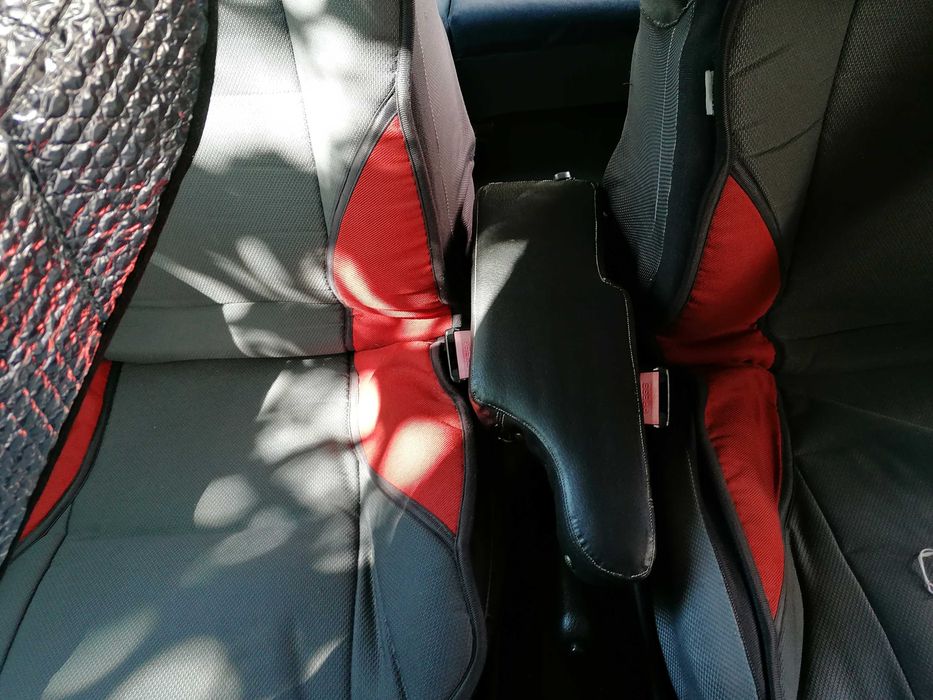 подлакътник за централна конзола