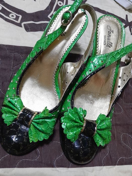 Продаю Туфли 35 раз.