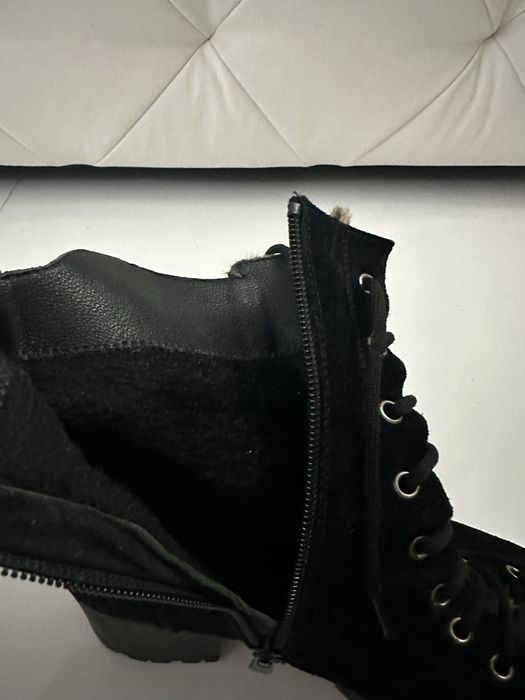 Cizme din piele intoarsa marimea 38