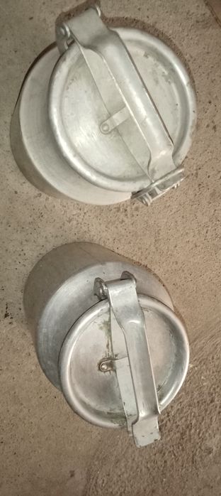 Продаются 10л.бидоны