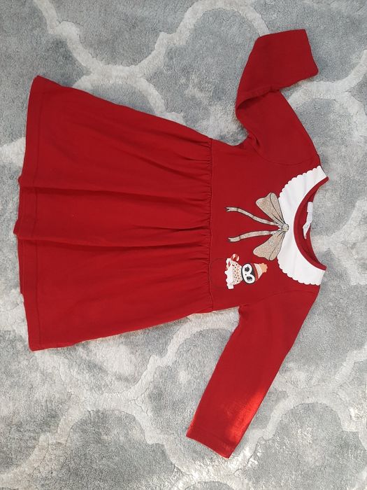 Vând rochițele de ocazie