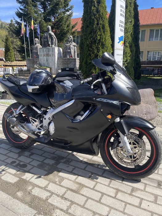 Honda cbr 600 cm !