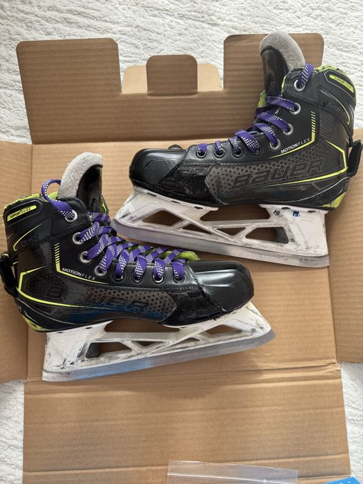 Продам вратарские коньки Bauer GSX Junior 4.0