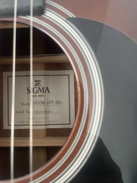 Chitara acustica Sigma 000m