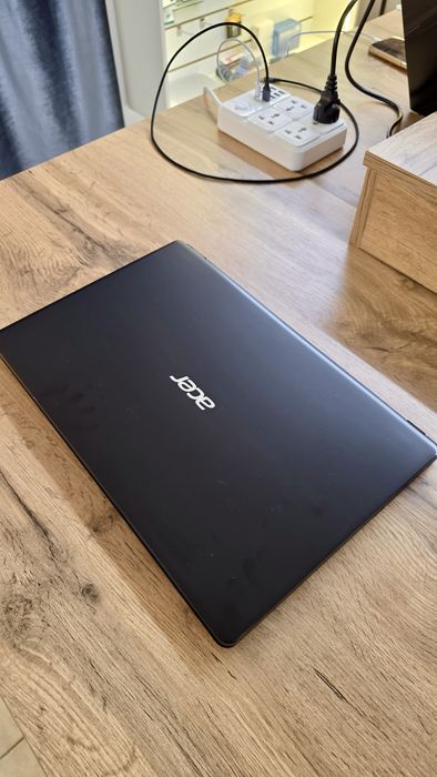 Ноутбук для учебы и работы Acer Aspire 3 / в отличном состоянии
