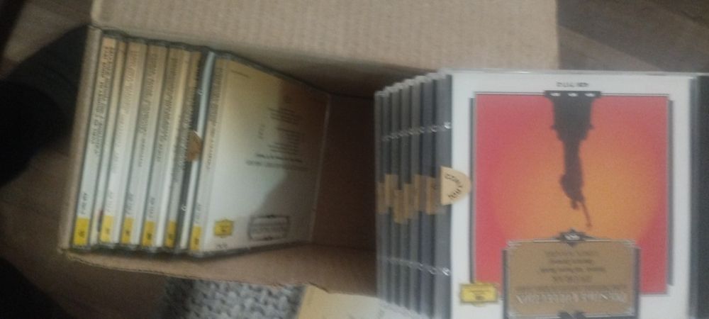 Prestigioasa colecție de discuri vechi muzică clasică