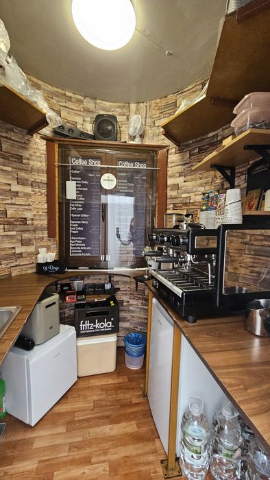 Vand chioșc cafea "To go" complet echipat