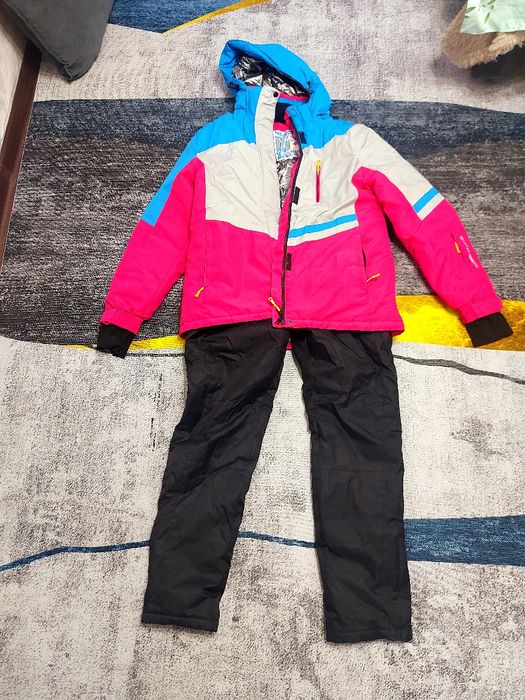 Горнолыжный костюм