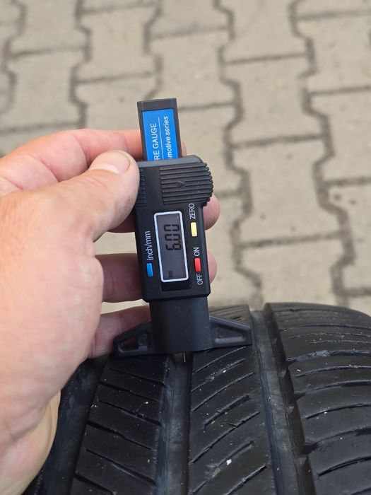 275 50 20 kumho     .