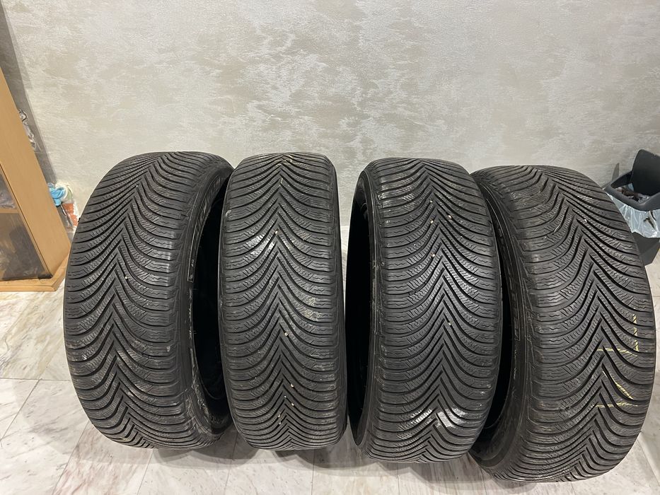 Opel Astra Insignia 225 55 17 Michelin Alpin 5