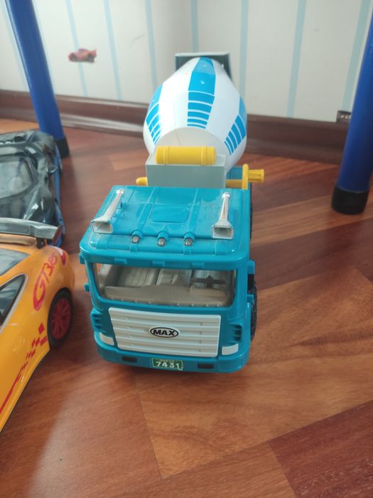 Машинки на радиоуправлении