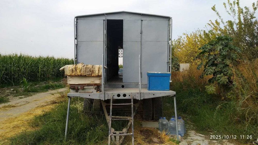 Пчеловодный прицеп.