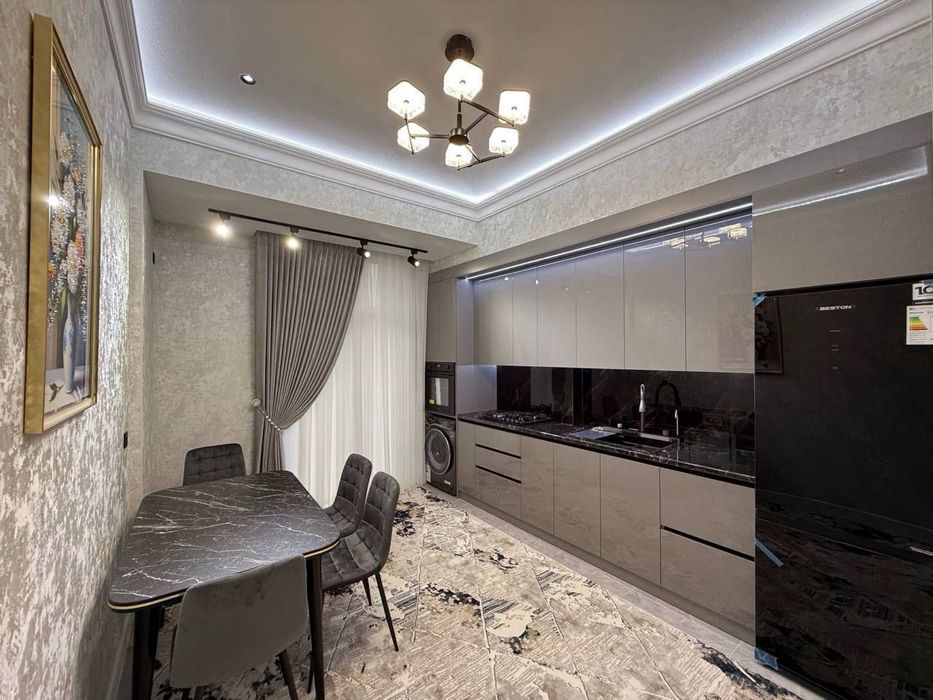 Продается 3 ком. Квартира площадью 103 кв.м. Ор. Автосалон Киа