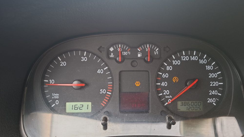 Golf 4, an 2004, motor 1,9