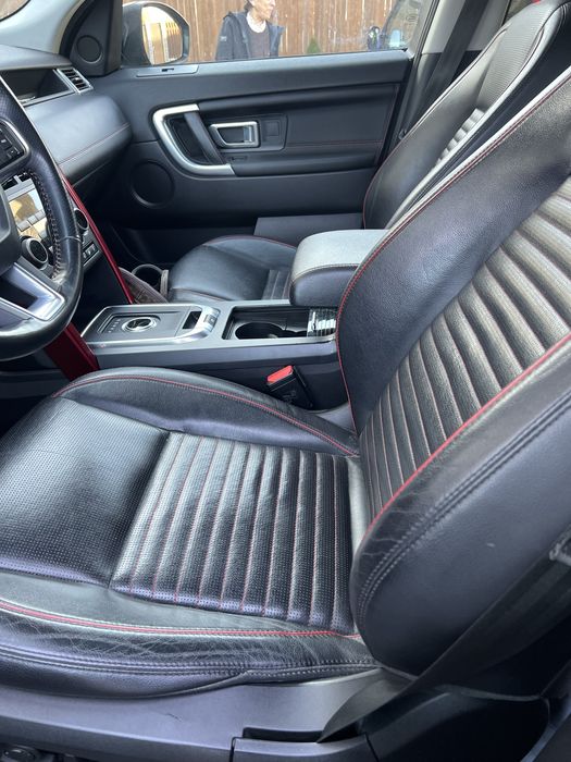 Land rover discovery sport