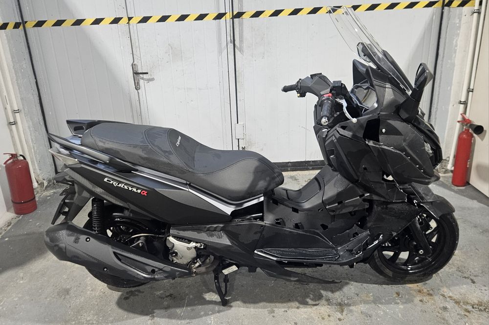 Sym cruisym 300 avariat