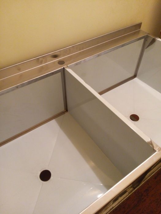 Стол разделочный из нержавейки. .