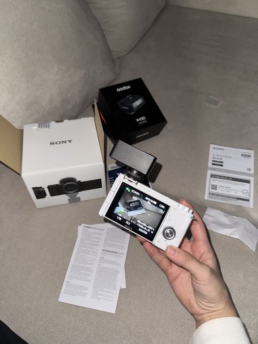 Sony ZV-E 10.