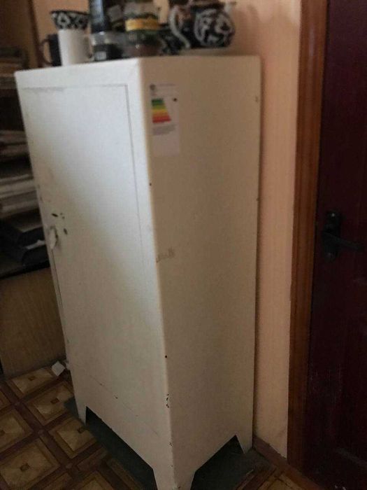 Офислар учун металл Сейф.