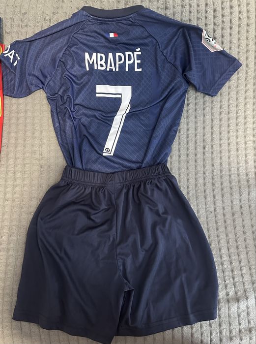 Детски футболен екип PSG Mbappé №7 – размер 152