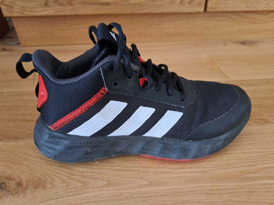 Vand incalataminte baiat nr. 36-41