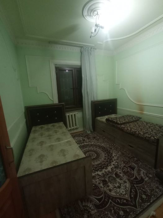 Yangi hayot tumanida 4 xonali uy arzon narxda sotiladi