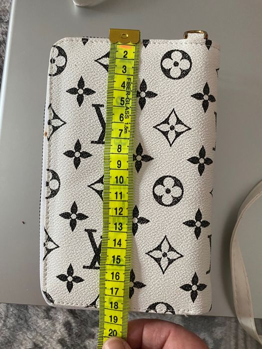 Gentuță portofel cu suport pentru telefon si carduri