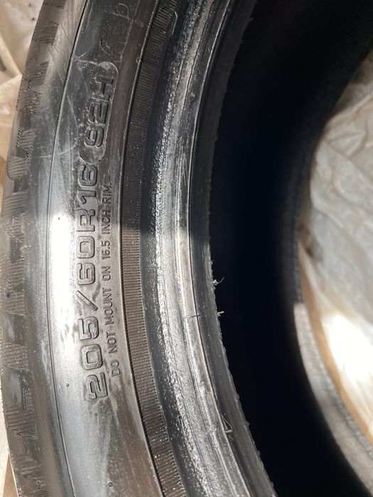 Зимни губи 205/60 R16 4бр  Goodyear2 и Toyo2
