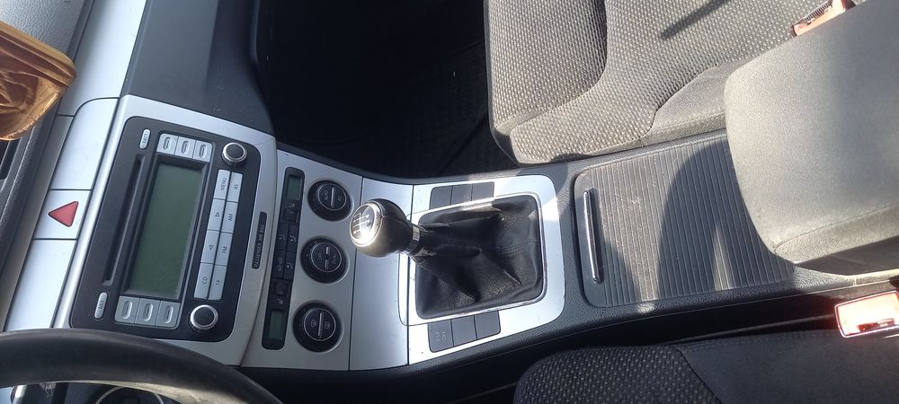 VW Passat B6 1.9 TDI на части