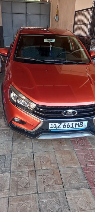 Lada vesta sotiladi