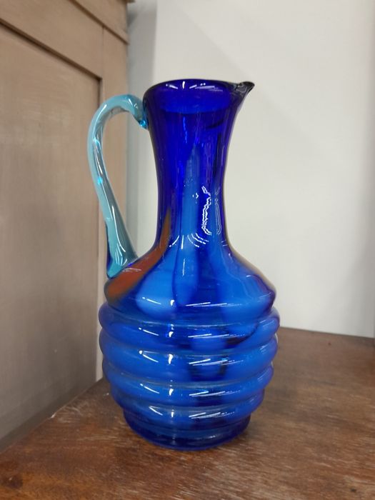 Кувшины стеклянные