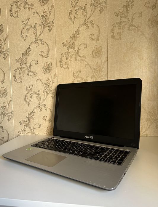 Notebook Asus 8g ram core i 7 7 arzon narxda SROCHNI sotiladi