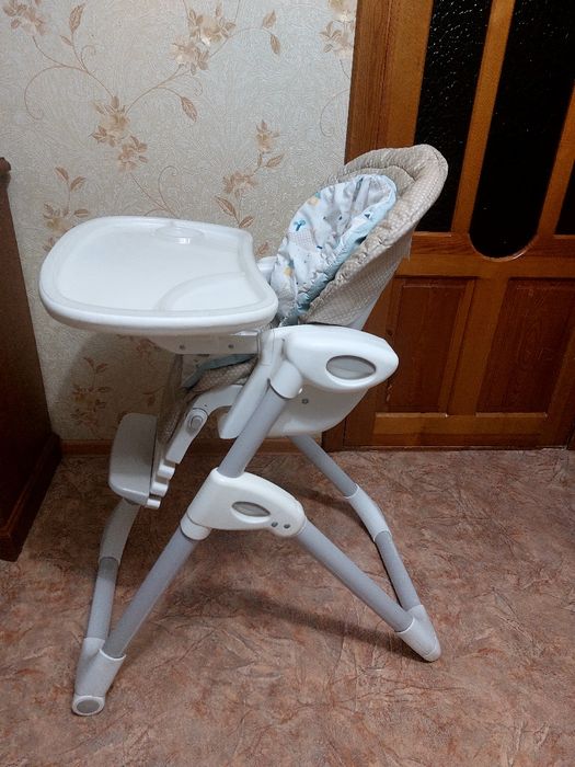 Стульчик для кормления Joie