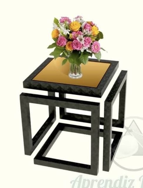 Журнальный маленьки стол