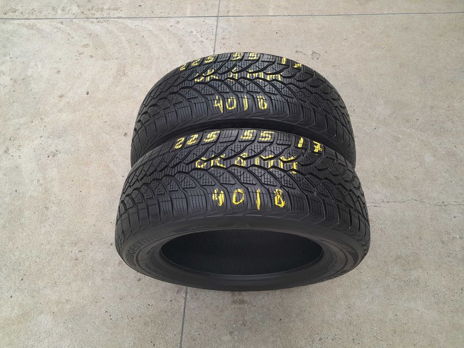 Doua anvelope de iarna 225 55 17 bridgestone blizzak LM 32 profil 8 mm