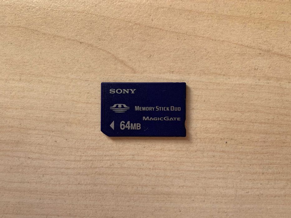 Карти памет SD Card Memory Stick Duo Philips Sony ADATA 16MB 64MB 256M