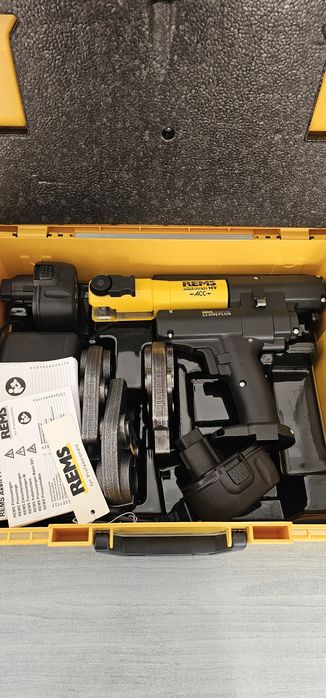 REMS mini 14.4v 22kN sertizare