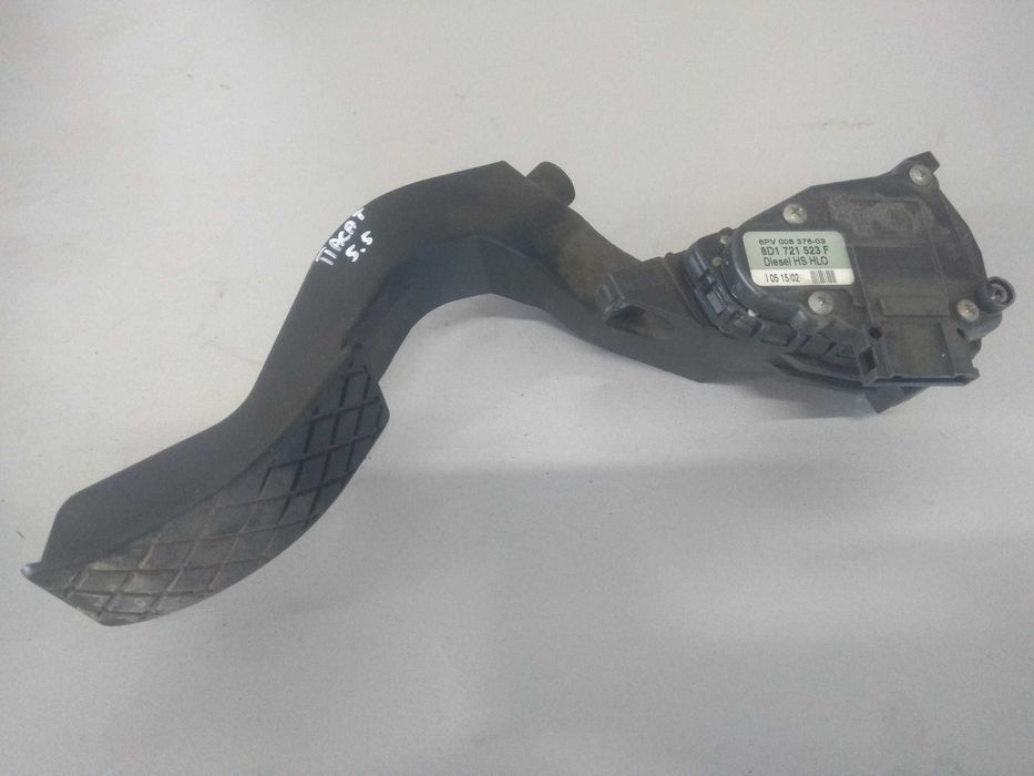 потенциометър за газ за фолксваген пасат 5.5 2003 год 1.9 131кс