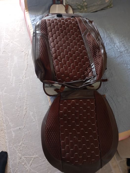 Авточихол универсальный