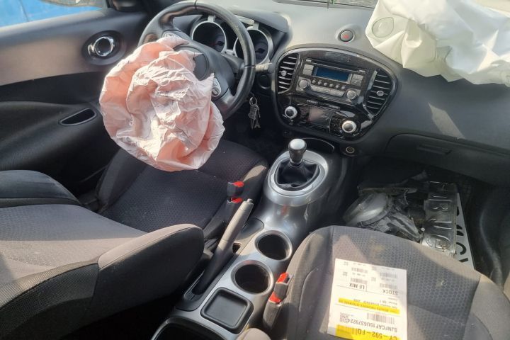 Consola centrala Nissan Juke YF15  [din 2010 pana  2014]