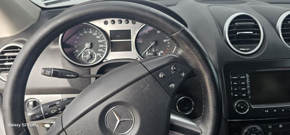 Мерцедес  ML320 W164