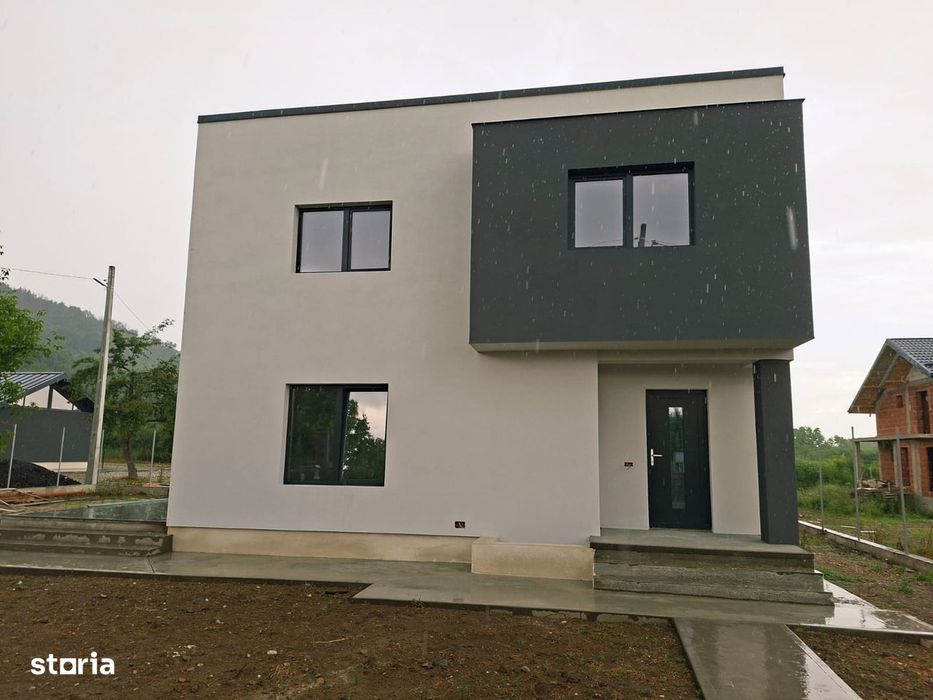 Casă / vilă la preț de apartament !