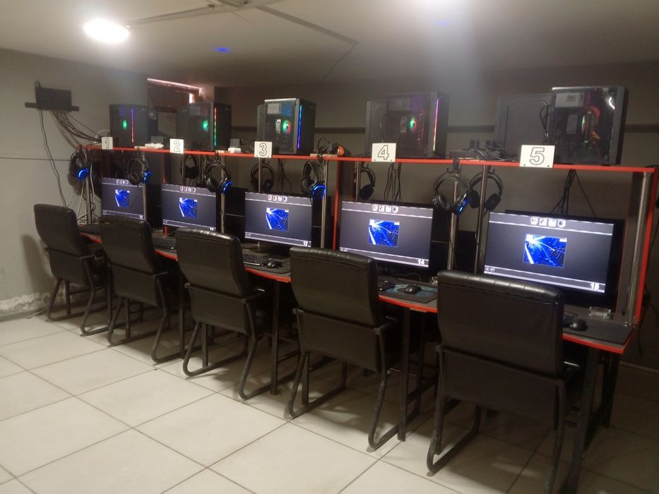 Satiladi 10ta kanputir 27duyum 100hg narxi 4200$ kelishamiz