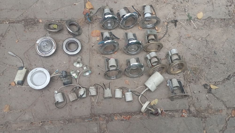 Патрон для лампочки