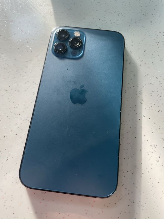 Продам айфон 12 про iphone 12 pro