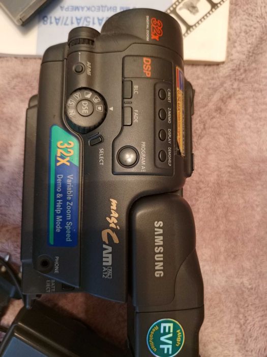 Продам видеокамеру Samsung  в рабочем состоянии, комплект оборудования