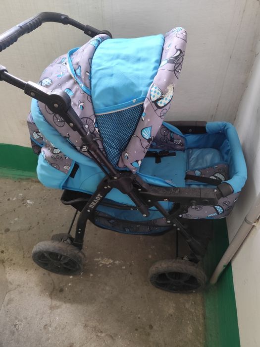 Продам коляску за 10 тыс