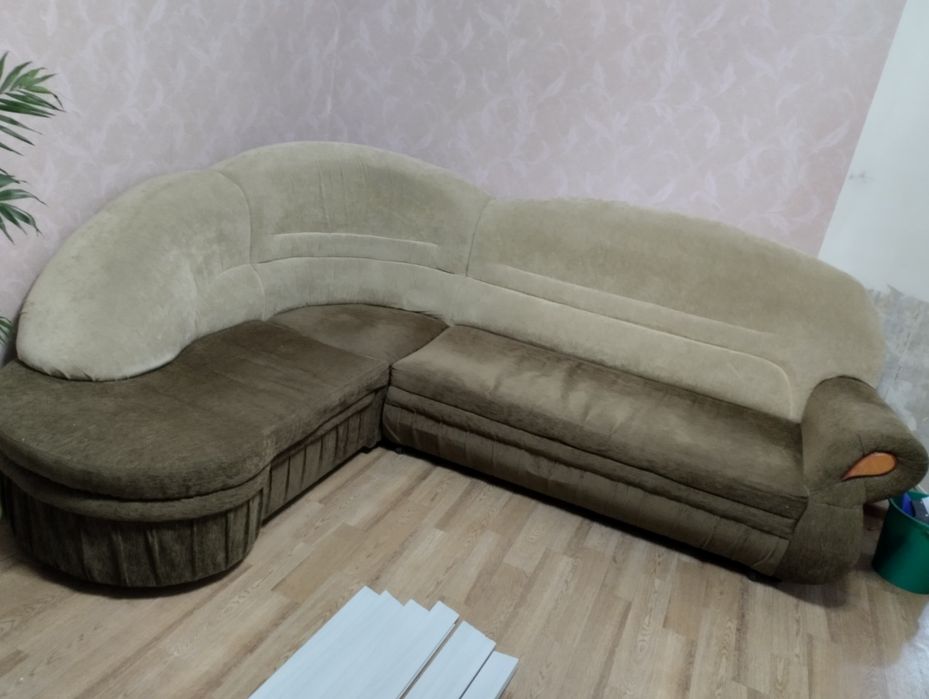 Продам диван и кресло